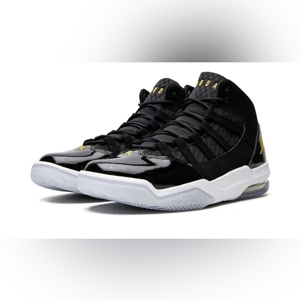 Air Jordan Max Aura Black Gold Mens Retro University Basketball Shoes - Size 10
